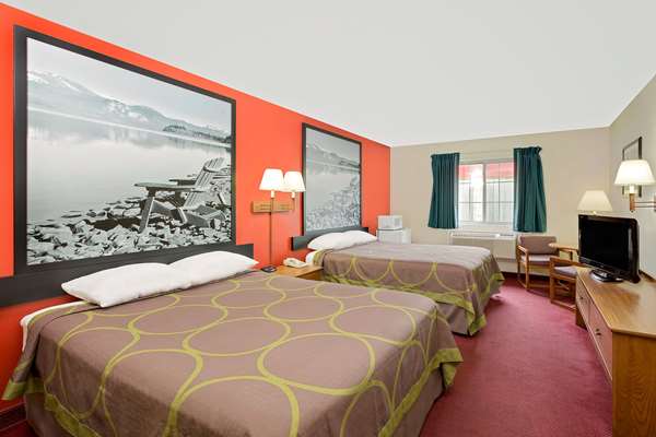  - Super 8 Hotel Mound City - I-29, Exit 84