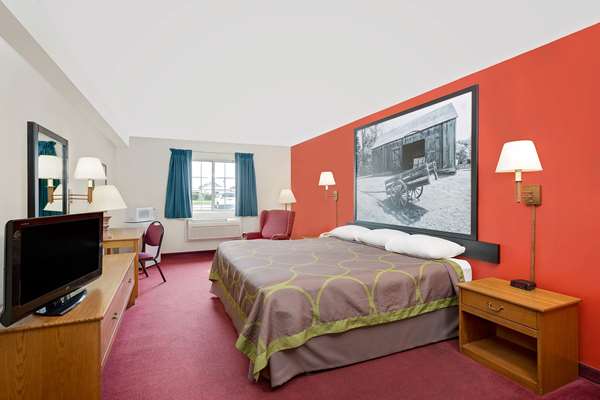  - Super 8 Hotel Mound City - I-29, Exit 84