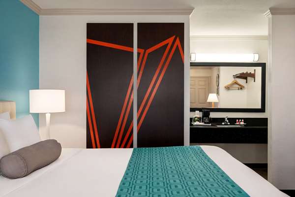  - Howard Johnson Inn San Diego State University