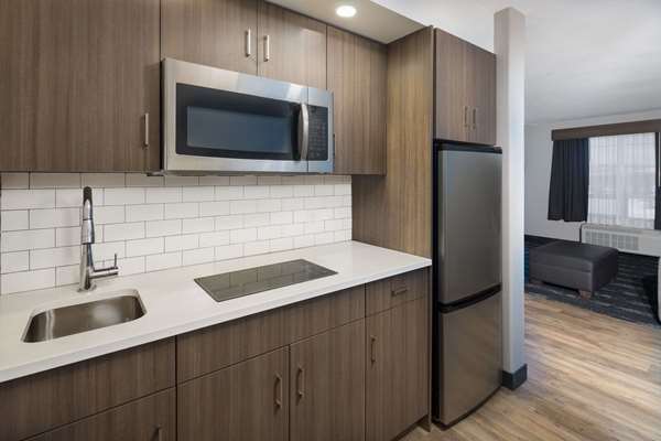 Suite - Ramada Inn Cochrane