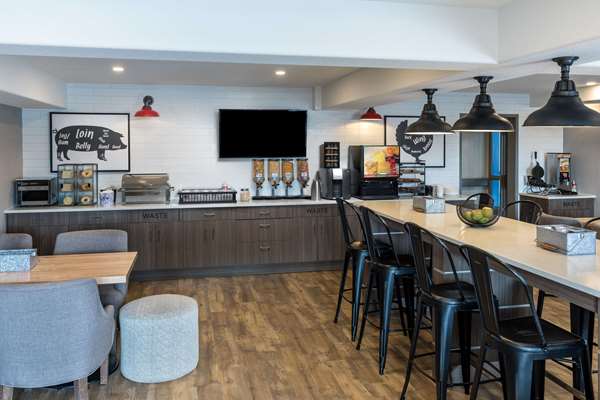  - Ramada Inn Cochrane