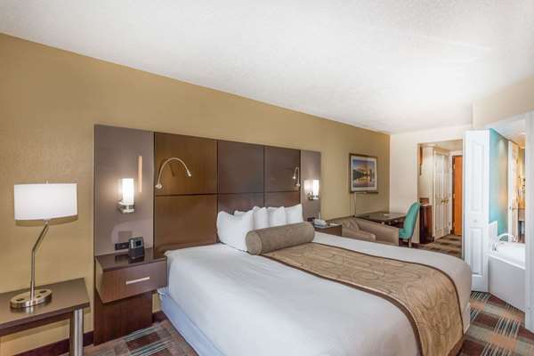 Suite - Wingate by Wyndham Hotel Airport Orlando
