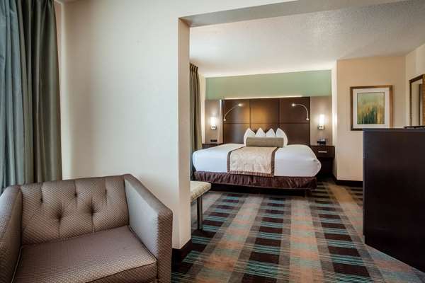 Suite - Wingate by Wyndham Hotel Airport Orlando