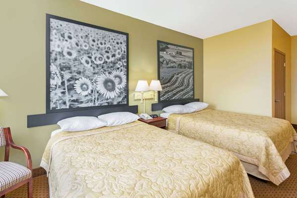  - Super 8 Motel Osage