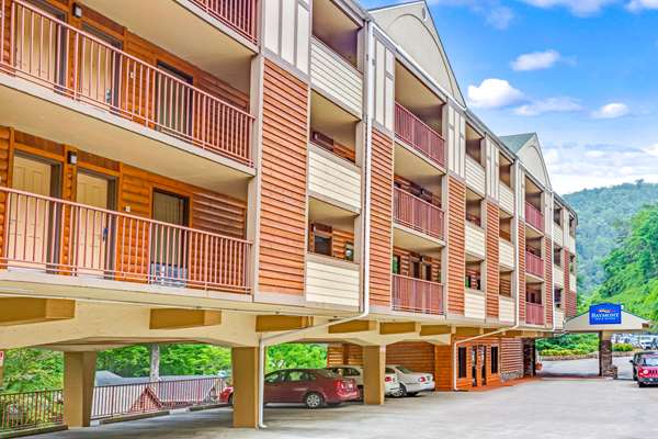 Exterior view - Baymont Inn & Suites Gatlinburg