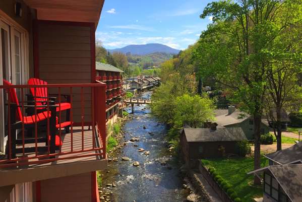 Exterior view - Baymont Inn & Suites Gatlinburg