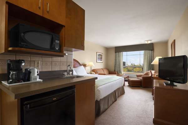  - Super 8 Hotel Fort St John