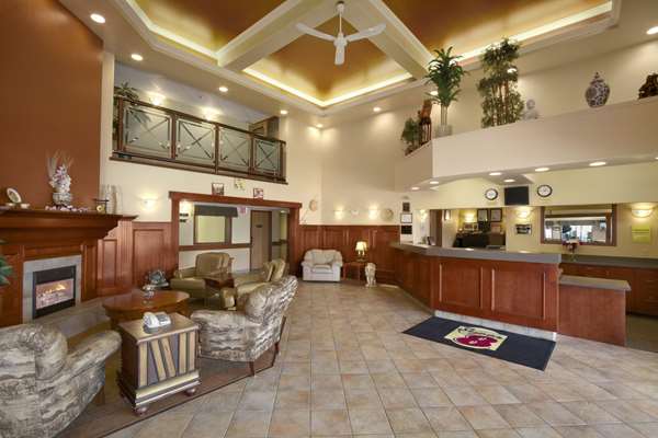  - Super 8 Hotel Fort St John