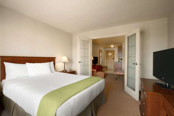 Suite - Super 8 Hotel Fort St John