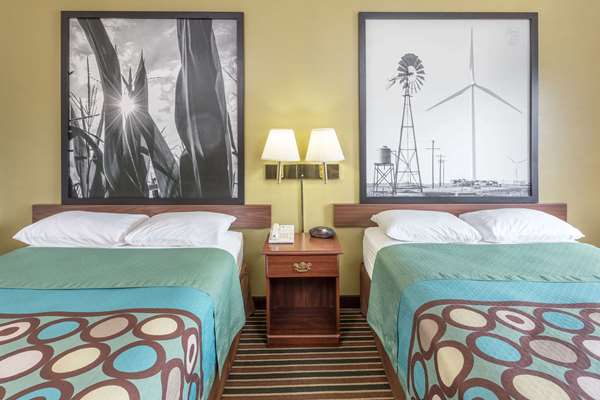  - Super 8 Motel Cresco