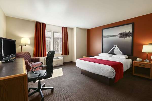  - Super 8 Hotel North Bay