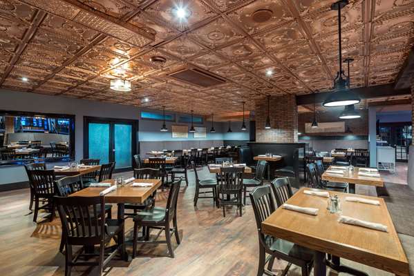 Restaurant - Ramada Plaza Hotel Manoir du Casino Gatineau