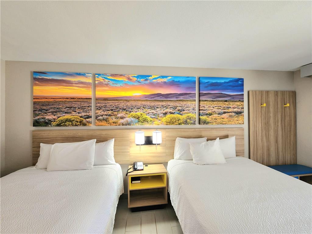 DAYS INN MCALLEN TX-guestroom-Guest Room,On-Site.jpg