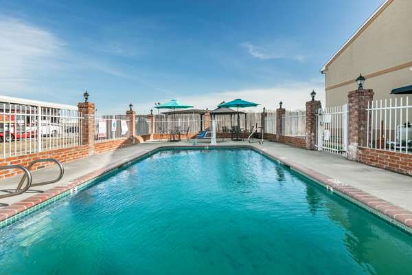 Pool - Howard Johnson Inn Scott - I-10, Exit 97