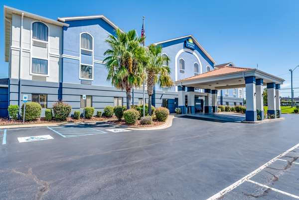 Exterior view - Days Inn & Suites Prattville - I-65, Exit 179