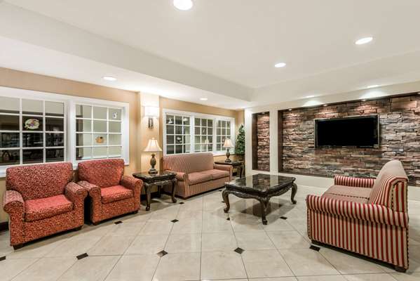  - Days Inn & Suites Prattville - I-65, Exit 179