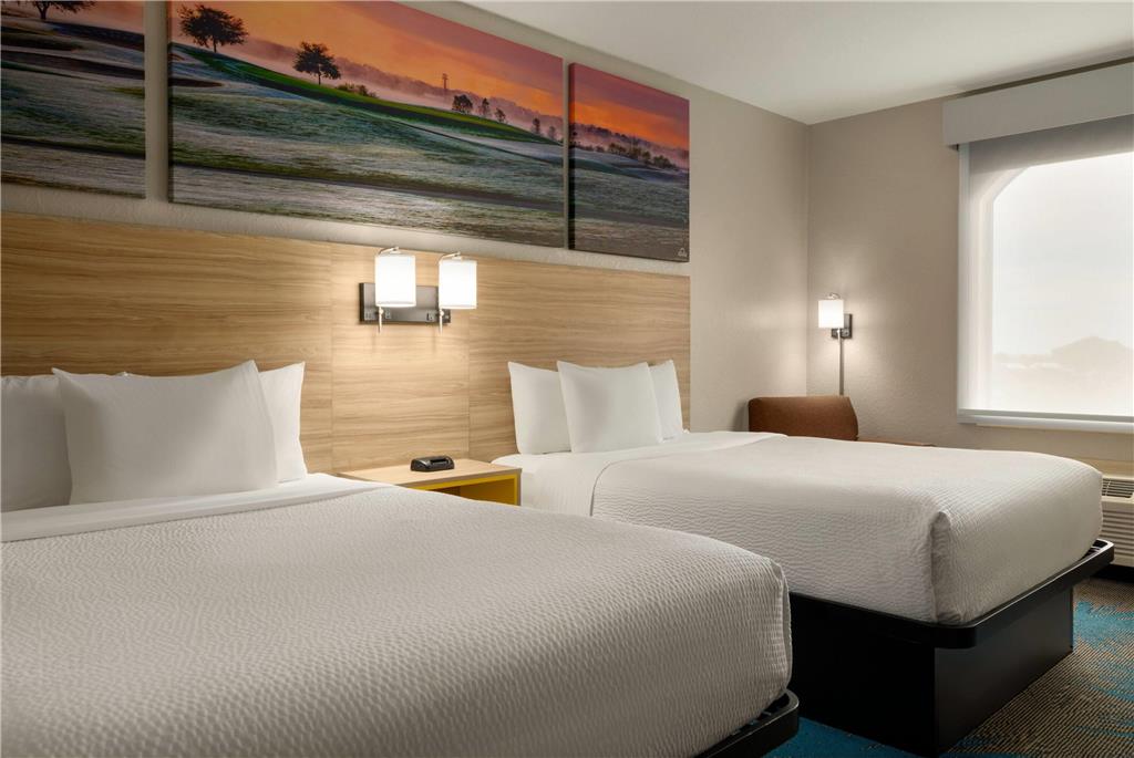 DAYS INN AND SUITES PRATTVILLE-guestroom-Guest Room,On-Site.jpg