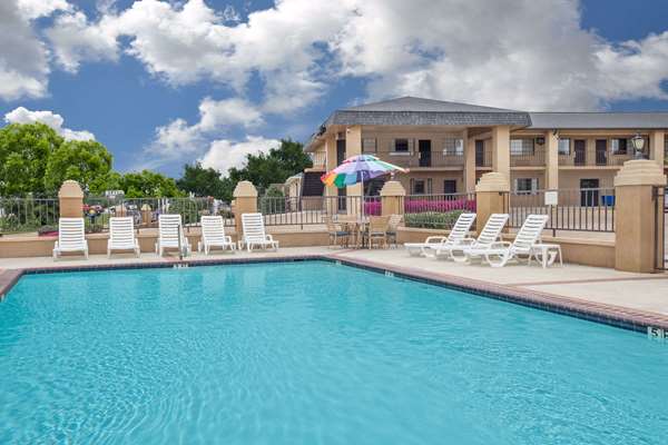Pool - Days Inn Ruston - I-20, Exit 36
