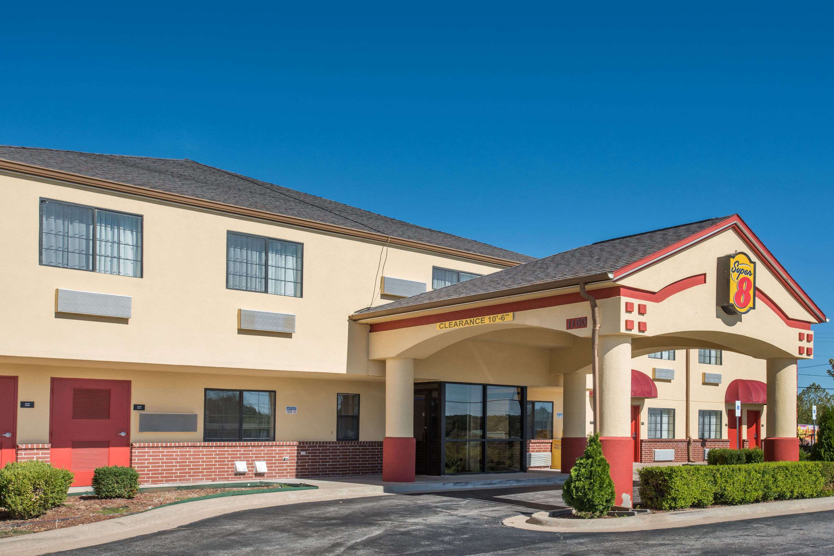 Exterior | Super 8 by Wyndham Claremore OK