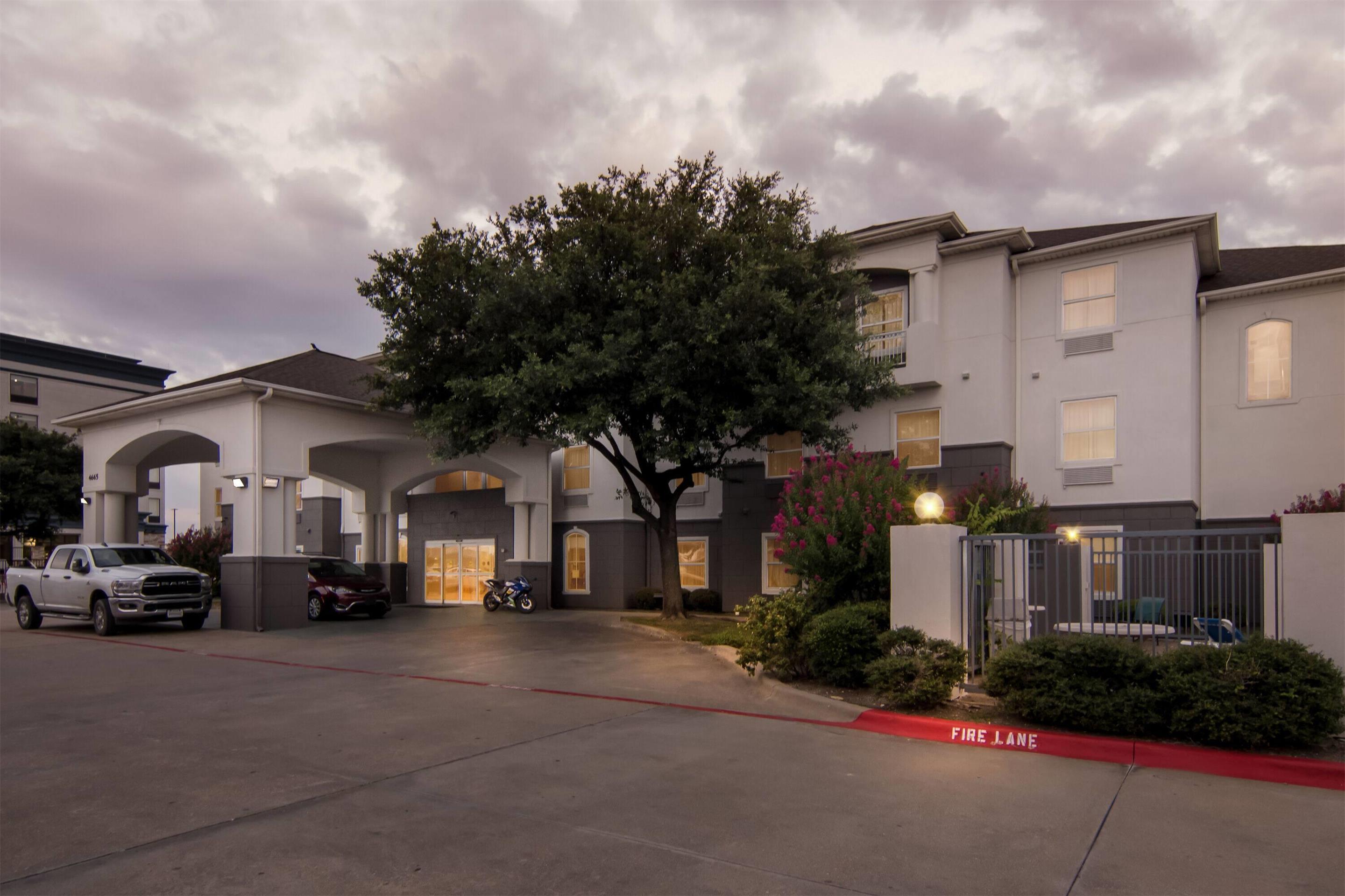 Exterior | Super 8 by Wyndham Fort Worth Stockyards