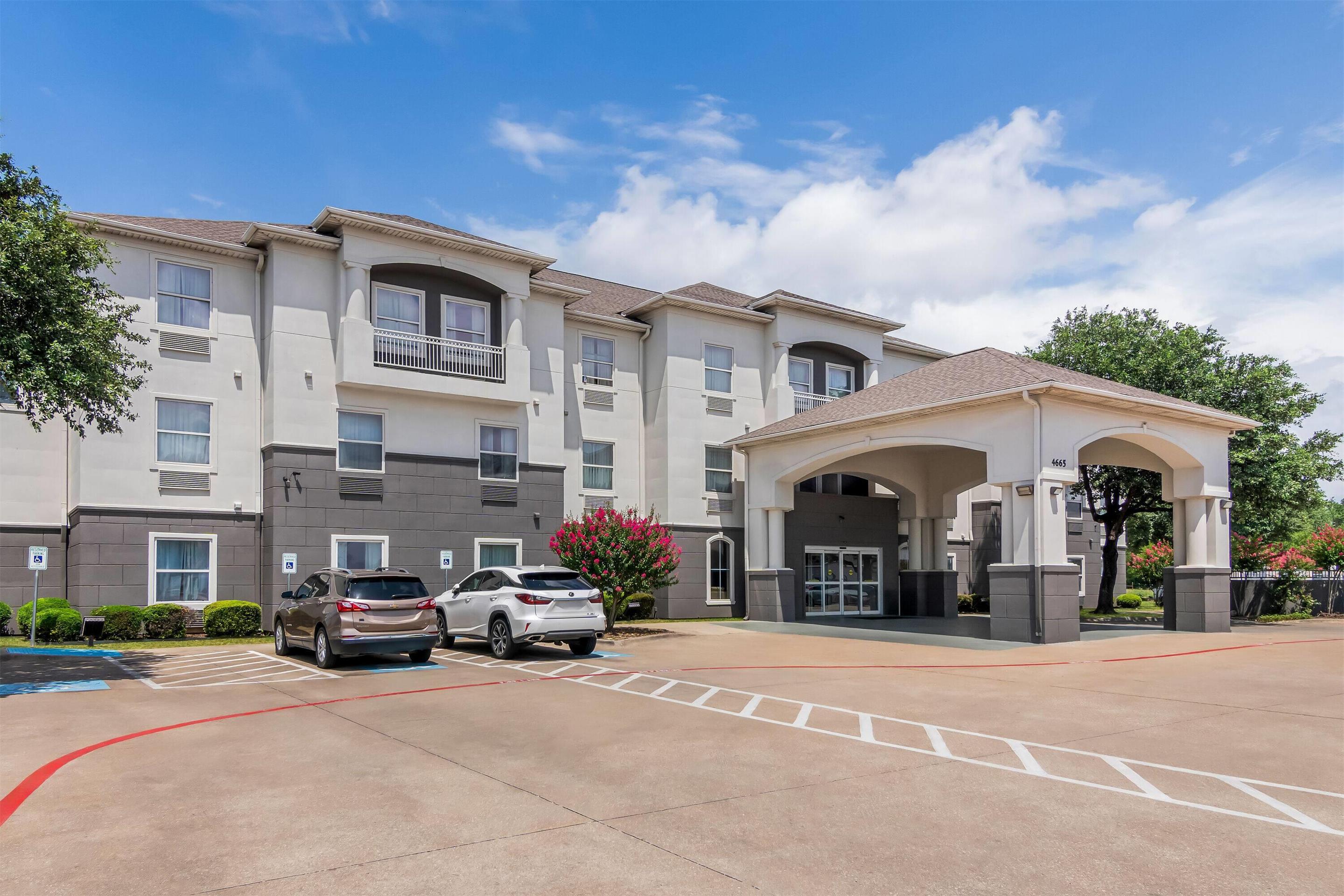 Exterior | Super 8 by Wyndham Fort Worth Stockyards