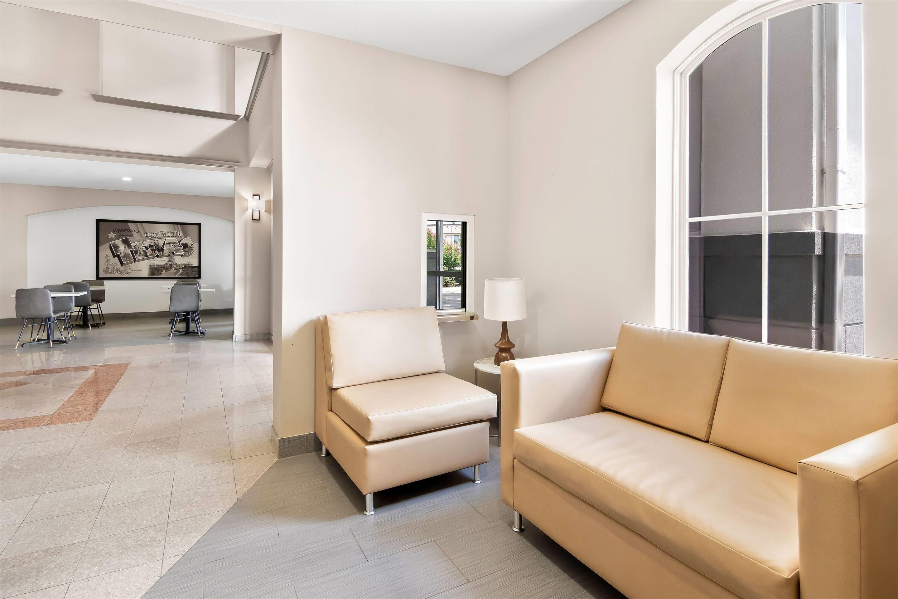 Lobby | Super 8 by Wyndham Fort Worth Stockyards