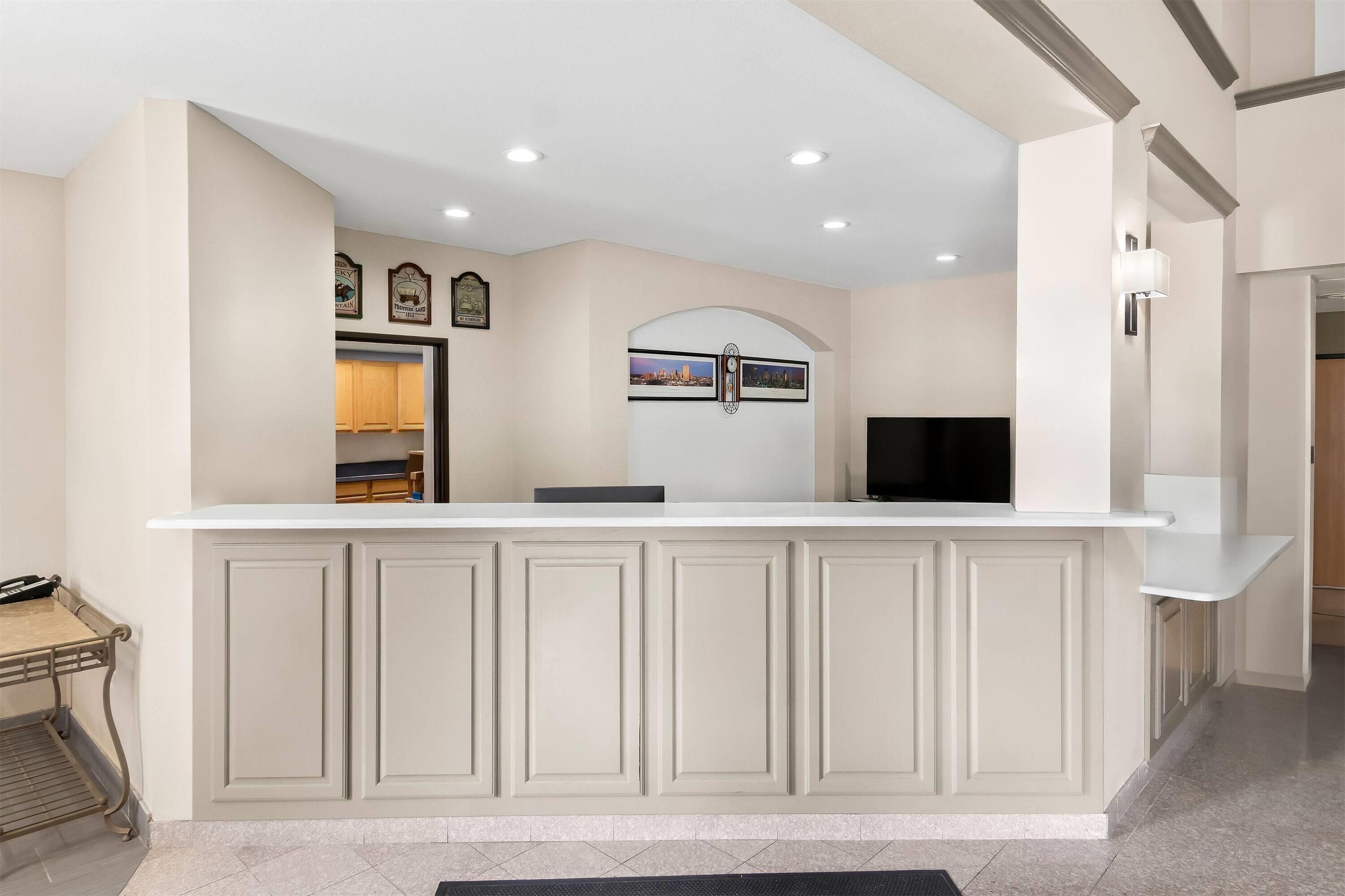 Reception | Super 8 by Wyndham Fort Worth Stockyards