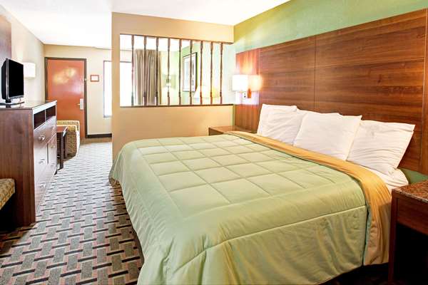  - Days Inn Conover - I-40, Exit 128