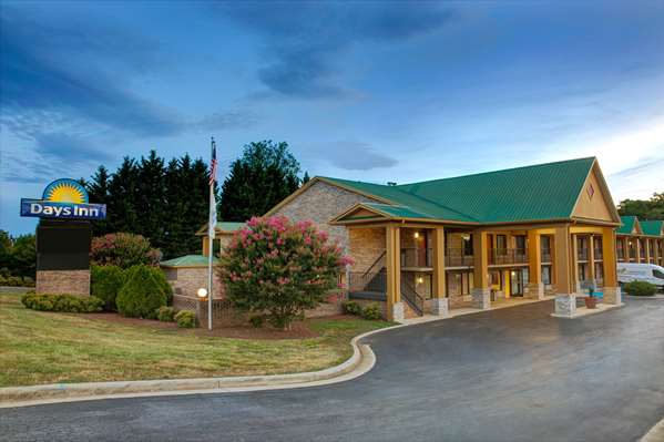 Exterior view - Days Inn Conover - I-40, Exit 128