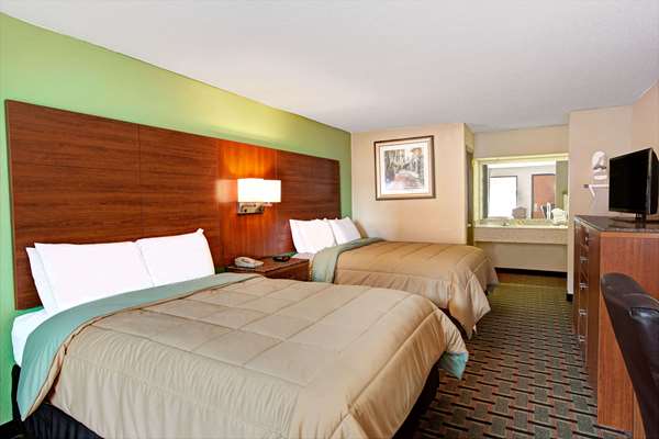  - Days Inn Conover - I-40, Exit 128