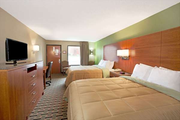  - Days Inn Conover - I-40, Exit 128