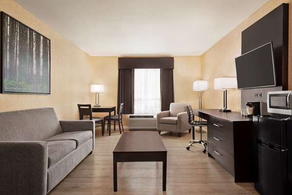 Suite - Days Inn Saskatoon