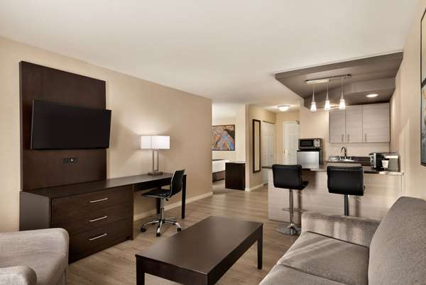 Suite - Days Inn Saskatoon