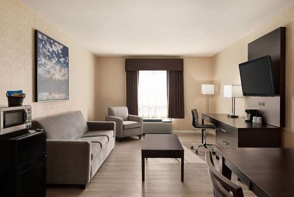 Suite - Days Inn Saskatoon