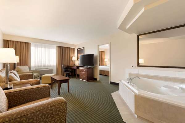 Suite - Travelodge Weyburn