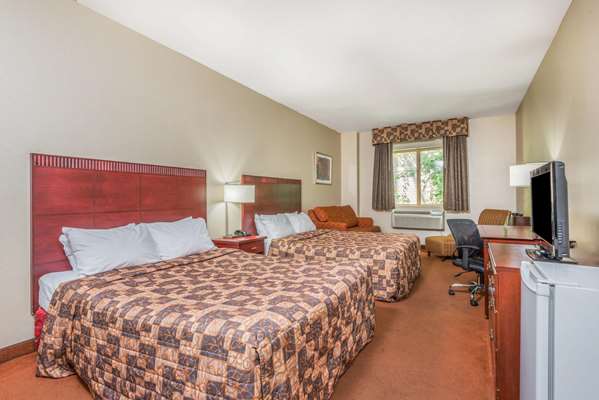  - Howard Johnson Inn West Lakeshore Toronto