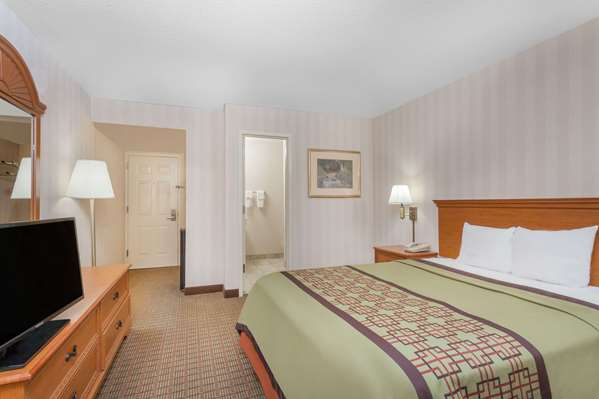  - Days Inn SUNY Albany - I-90, Exit 1S