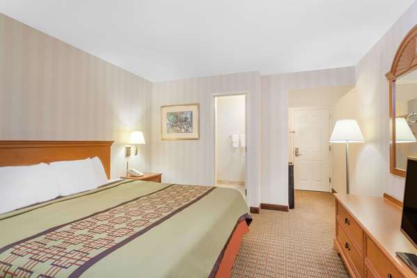 - Days Inn SUNY Albany - I-90, Exit 1S