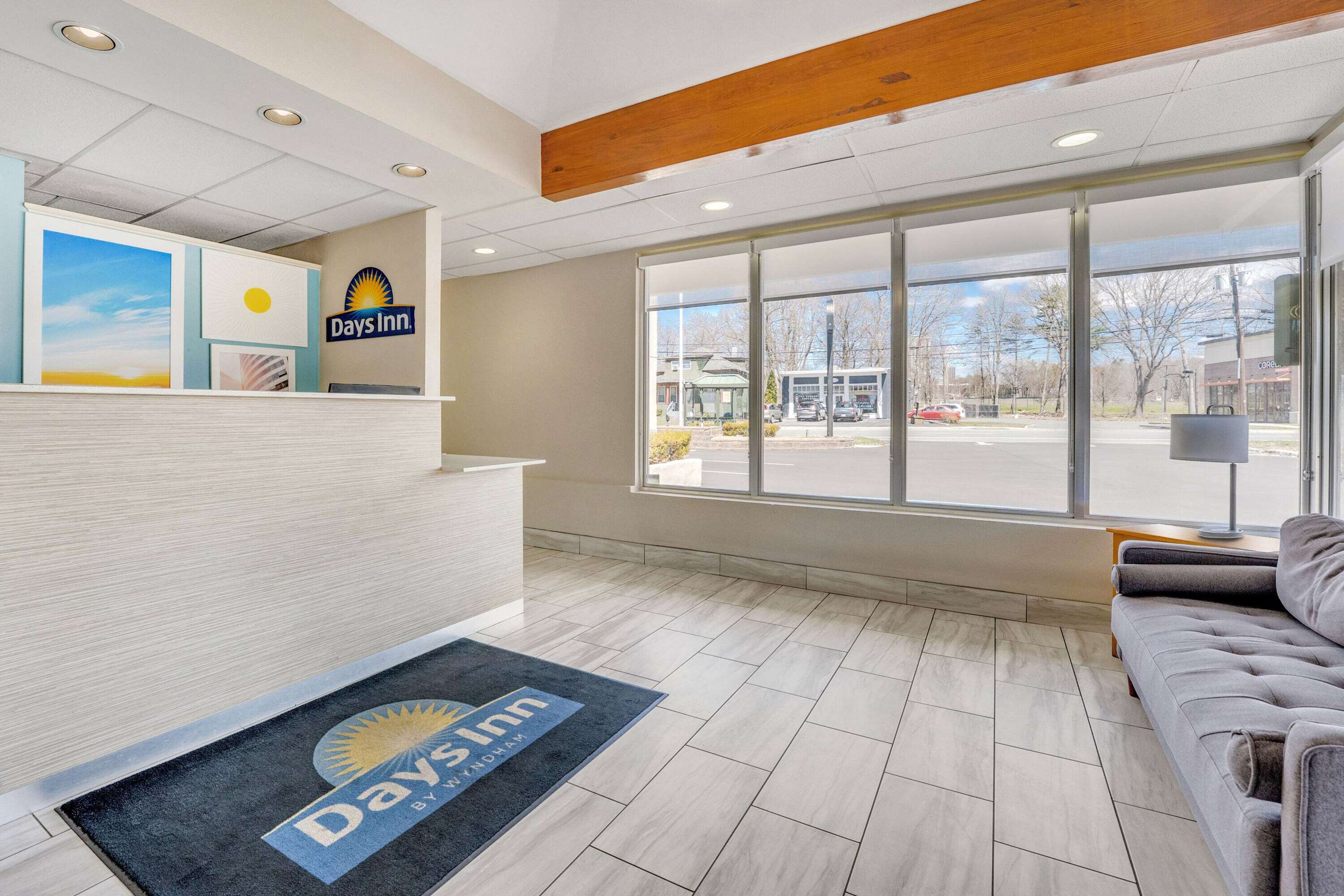 Lobby | Days Inn by Wyndham Albany SUNY