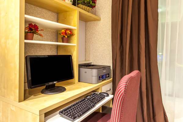 Conference Area - Days Inn Manassas