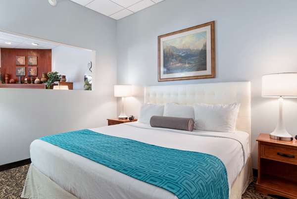 Suite - Howard Johnson Inn Rapid City - I-190, Exit 1C