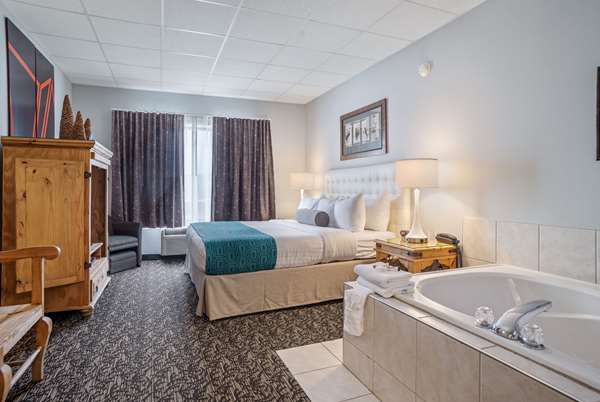 Suite - Howard Johnson Inn Rapid City - I-190, Exit 1C