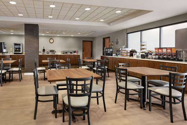 Restaurant - Wingate by Wyndham Greenwood Village - I-25, Exit 197