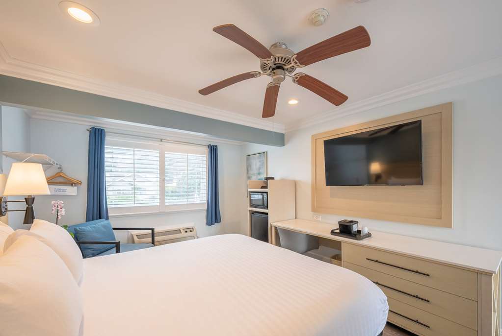 RAMADA LIMITED REDONDO BEACH-guestroom-Guest Room,On-Site.jpg