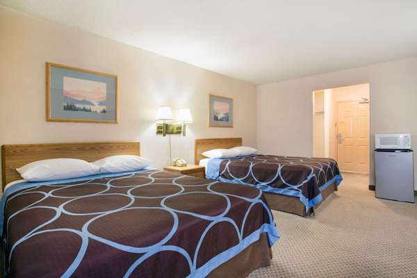  - Super 8 Motel Bonanza Inn & Casino Fallon