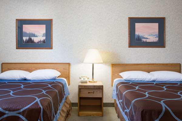  - Super 8 Motel Bonanza Inn & Casino Fallon