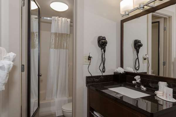  - Ramada Inn Boston - I-93, Exit 12