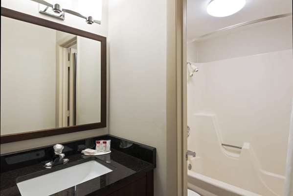  - Ramada Inn Boston - I-93, Exit 12