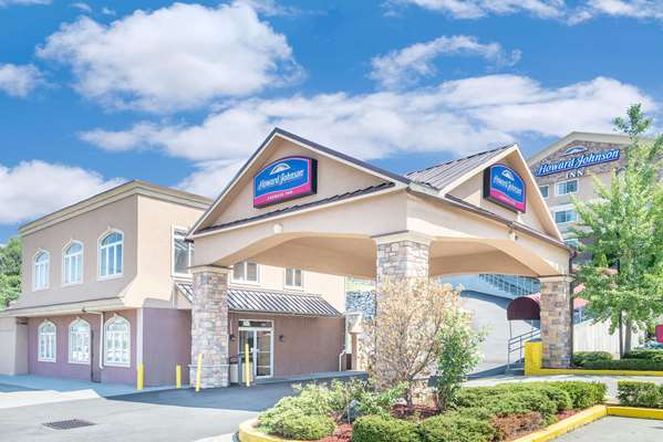 Exterior view - Howard Johnson Inn North Bergen