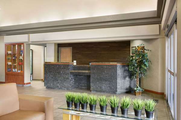  - Days Inn Airport Calgary